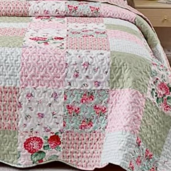 New Pink & Green Floral Patchwork 3-Piece Bedding Quilt Set • QUEEN - Picture 4 of 4